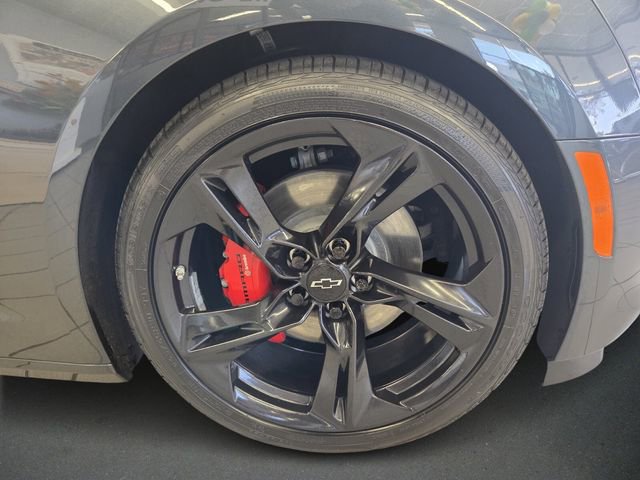 Used 2023 Chevrolet Camaro LT w/ RS Package image 10