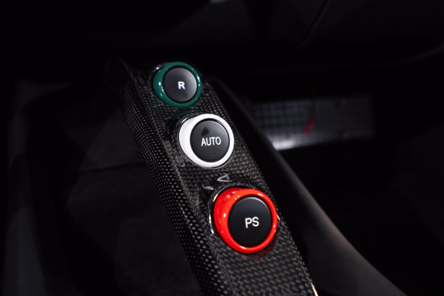 Used 2019 Ferrari 812 Superfast RWD image 56