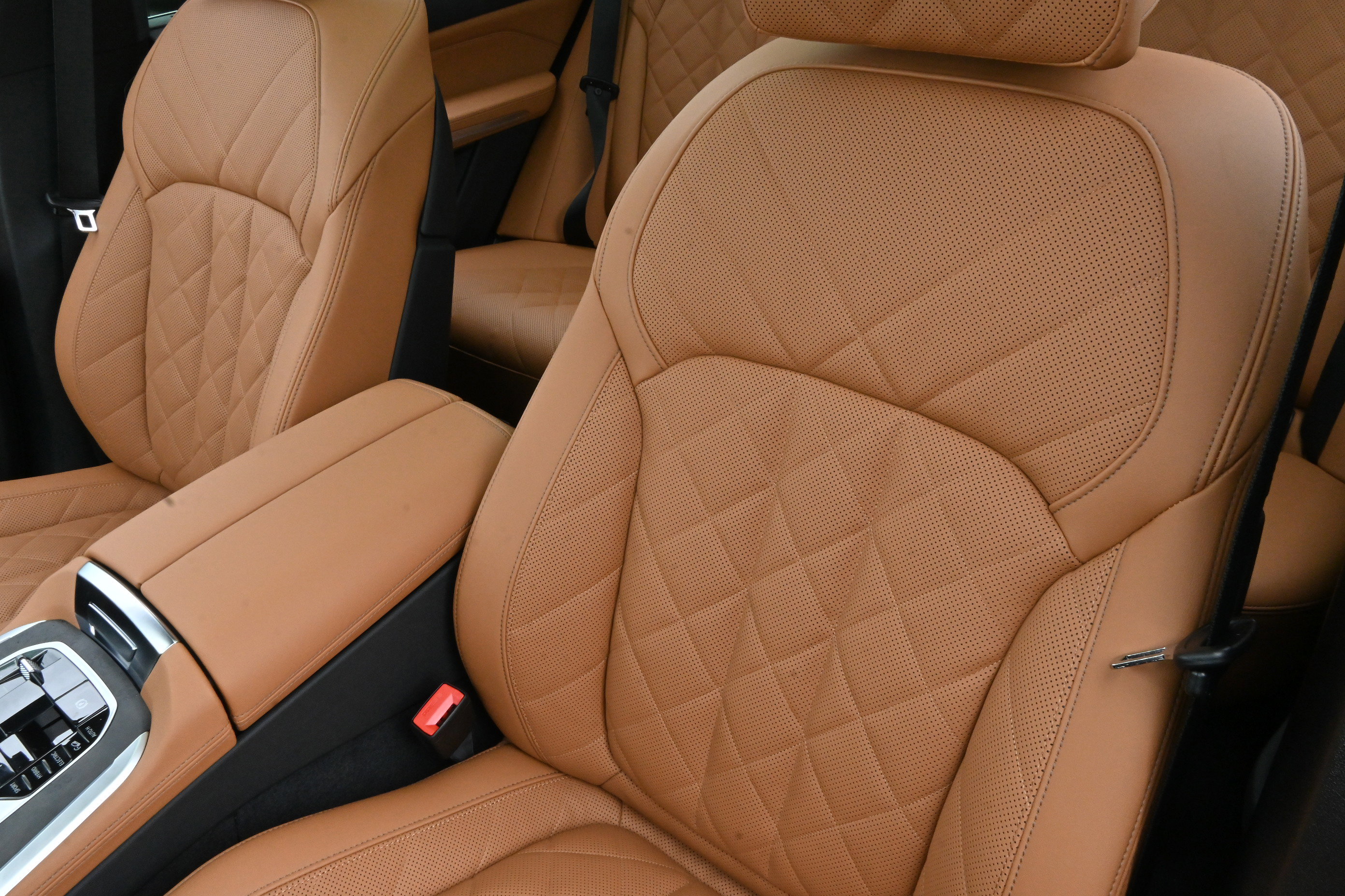 New 2026 BMW X5 xDrive50e w/ Executive Package AWD/4WD image 11