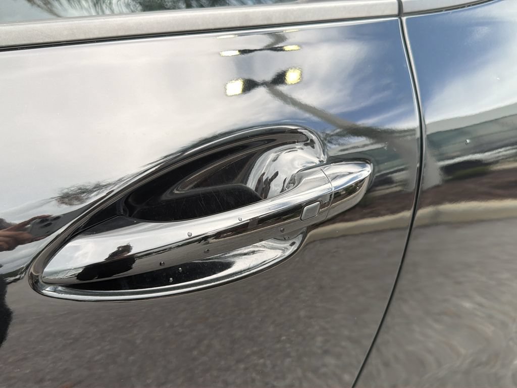 Used 2022 Hyundai Veloster N FWD image 39
