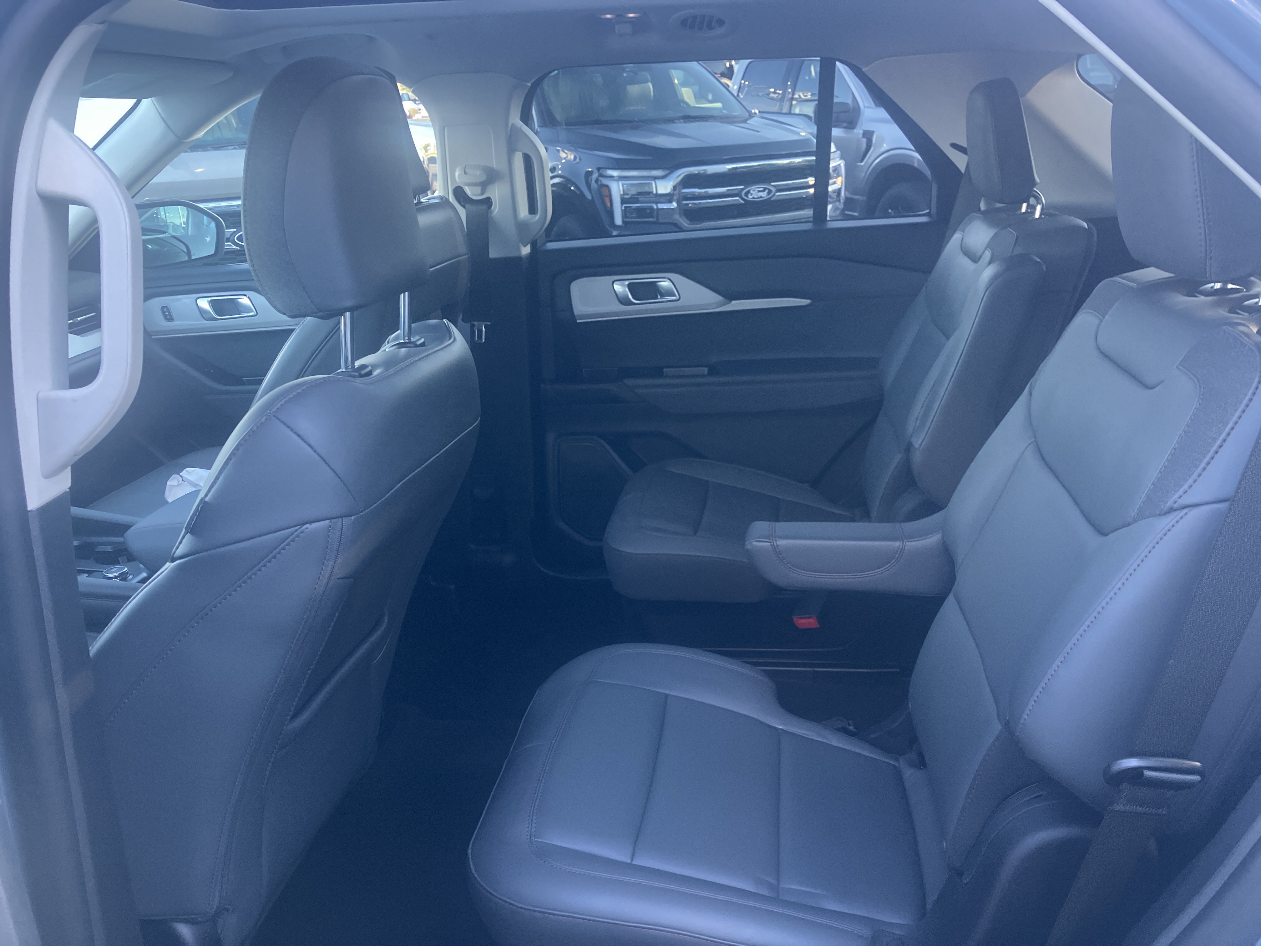 Used 2025 Ford Explorer Active w/ Active Comfort Package AWD/4WD image 15