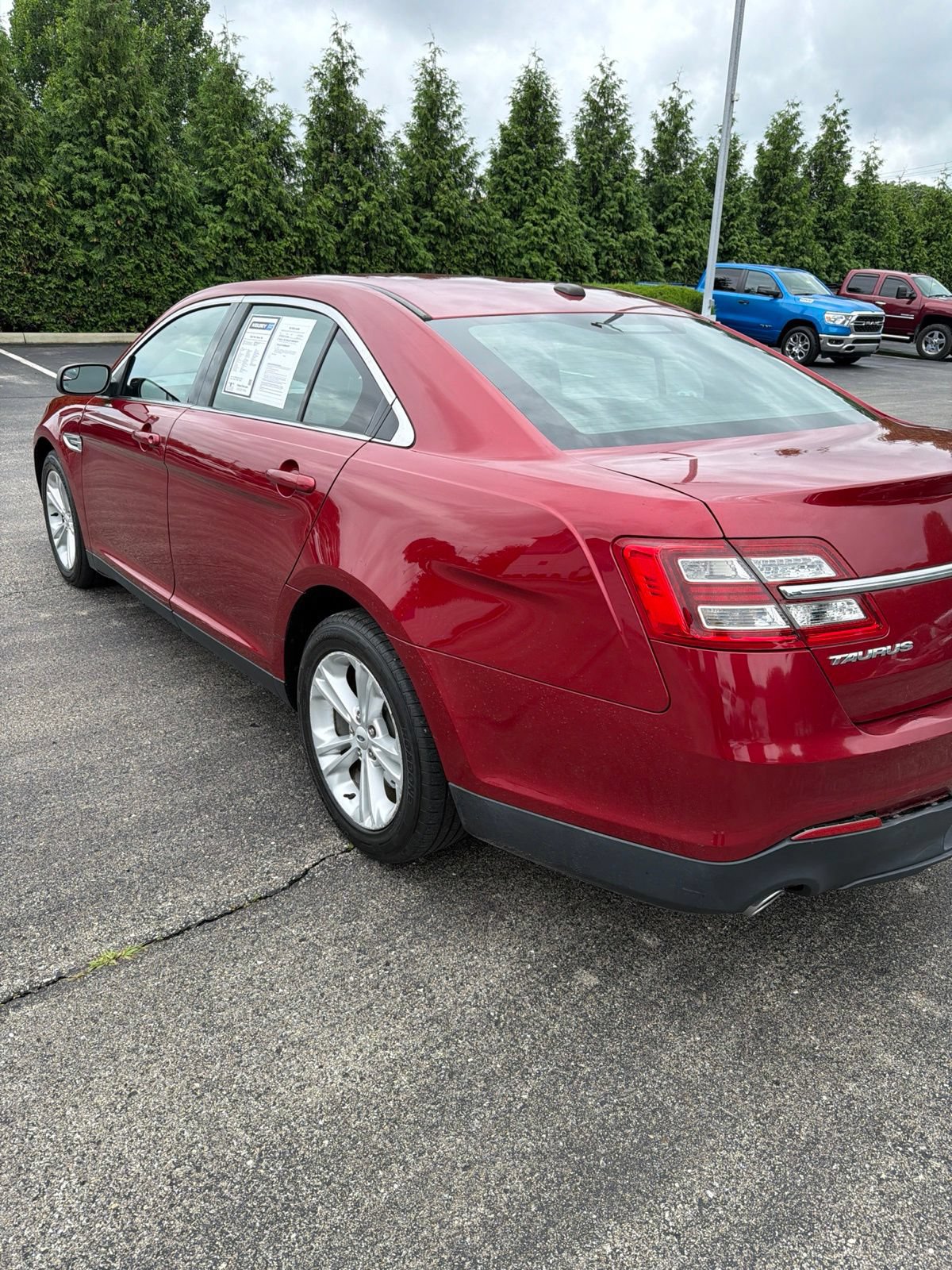 Used 2013 Ford Taurus SEL FWD image 3