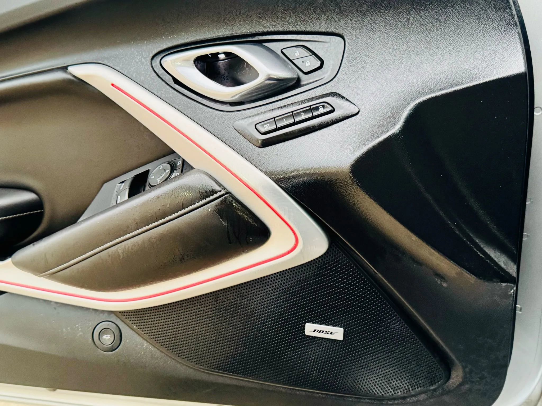 Used 2017 Chevrolet Camaro SS image 33