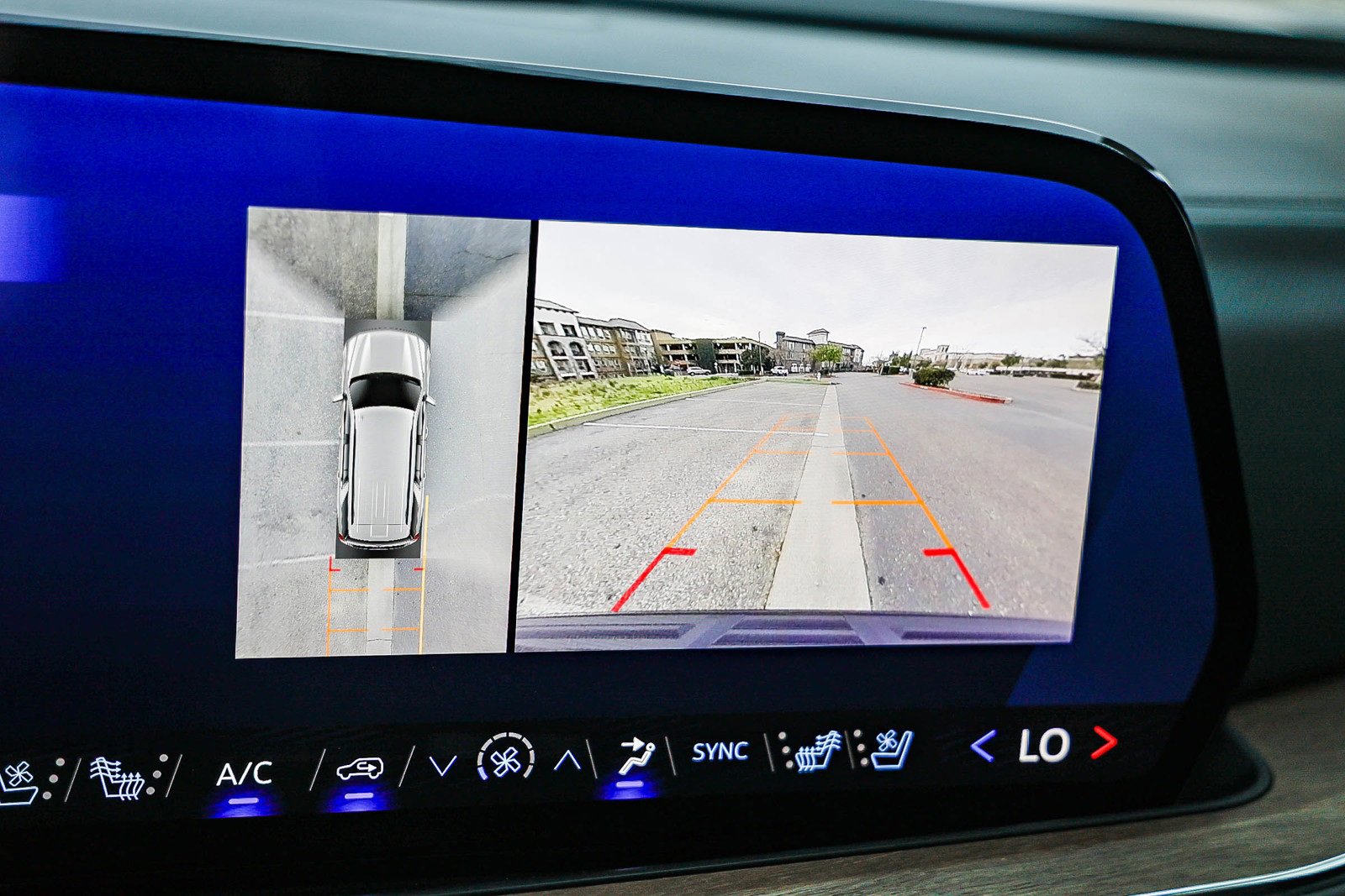 Used 2025 Chevrolet Tahoe High Country image 26