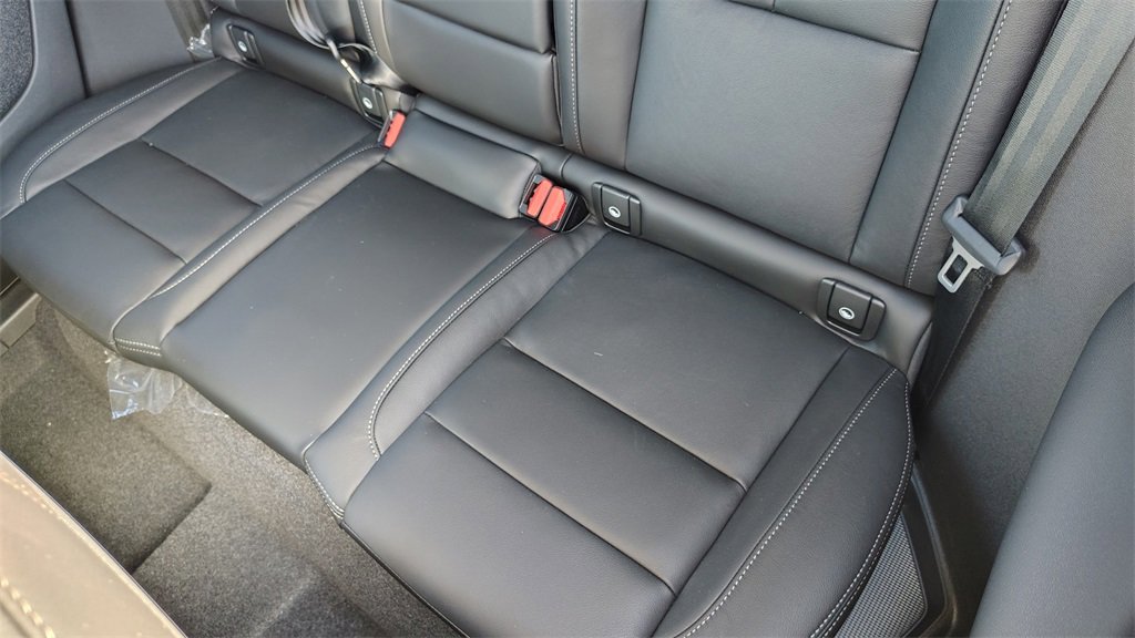 New 2026 Volvo XC40 B5 Core w/ Climate Package image 27