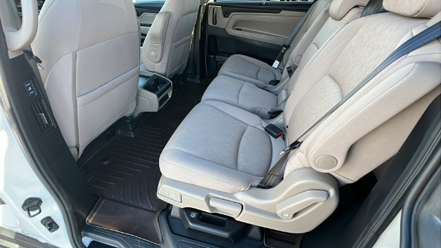 Used 2022 Honda Odyssey EX image 14