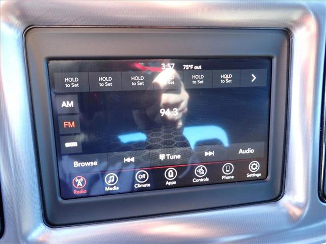 Used 2021 Dodge Challenger SXT w/ Driver Convenience Group image 18