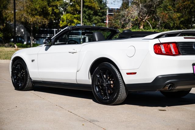 Used 2010 Ford Mustang GT Premium image 40