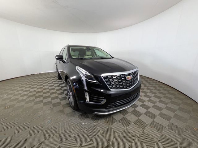 Certified 2023 Cadillac XT5 Premium Luxury AWD/4WD image 30