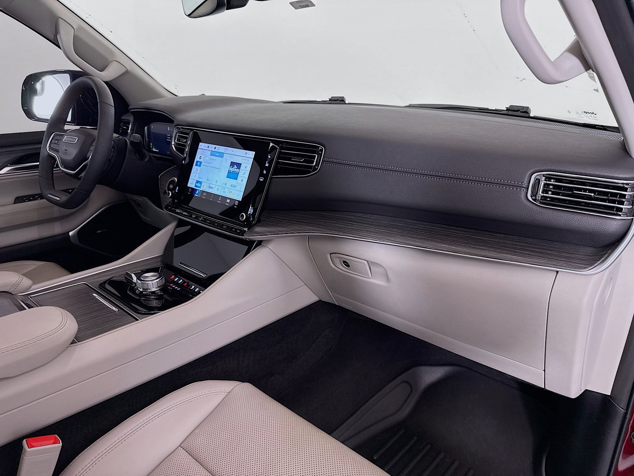 Used 2023 Jeep Wagoneer Series II w/ Premium Group I image 30