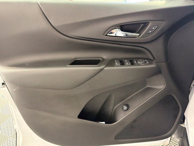 Used 2022 Chevrolet Equinox LT AWD/4WD image 11