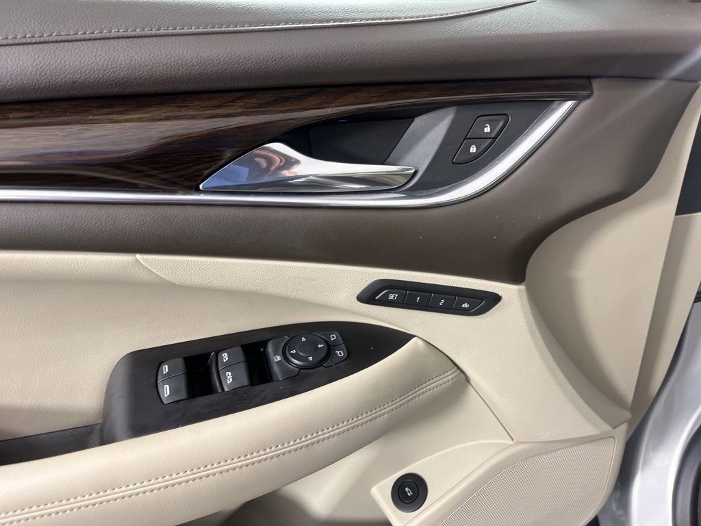 Used 2017 Buick LaCrosse Premium image 23