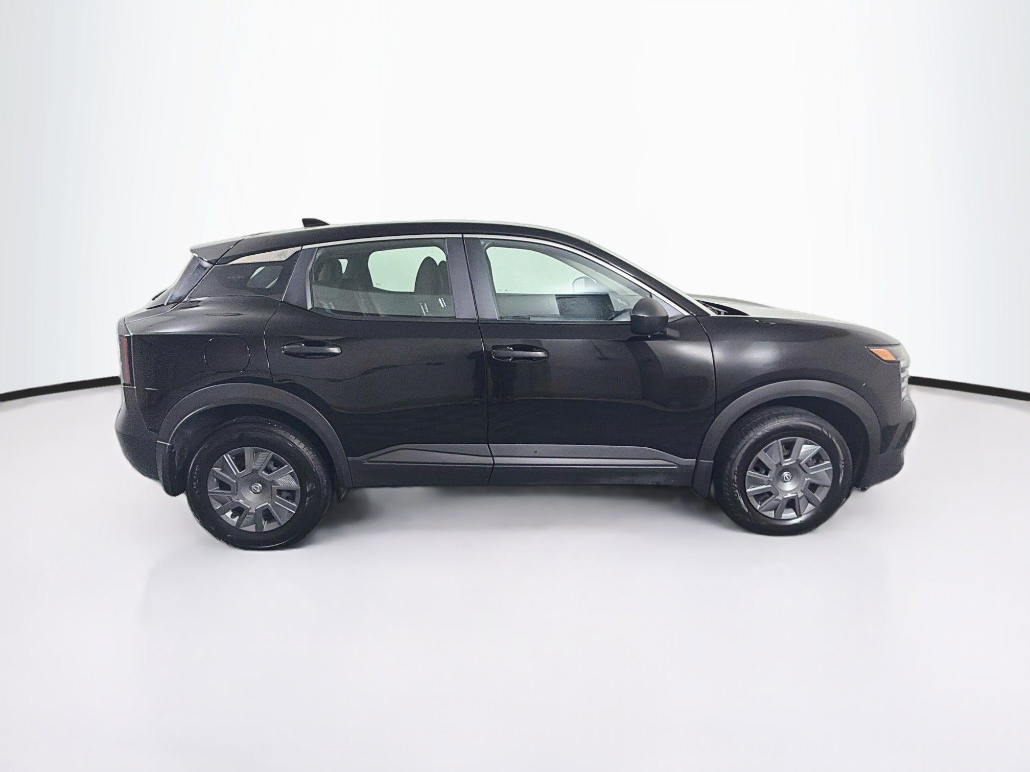 Used 2025 Nissan Kicks S FWD image 10