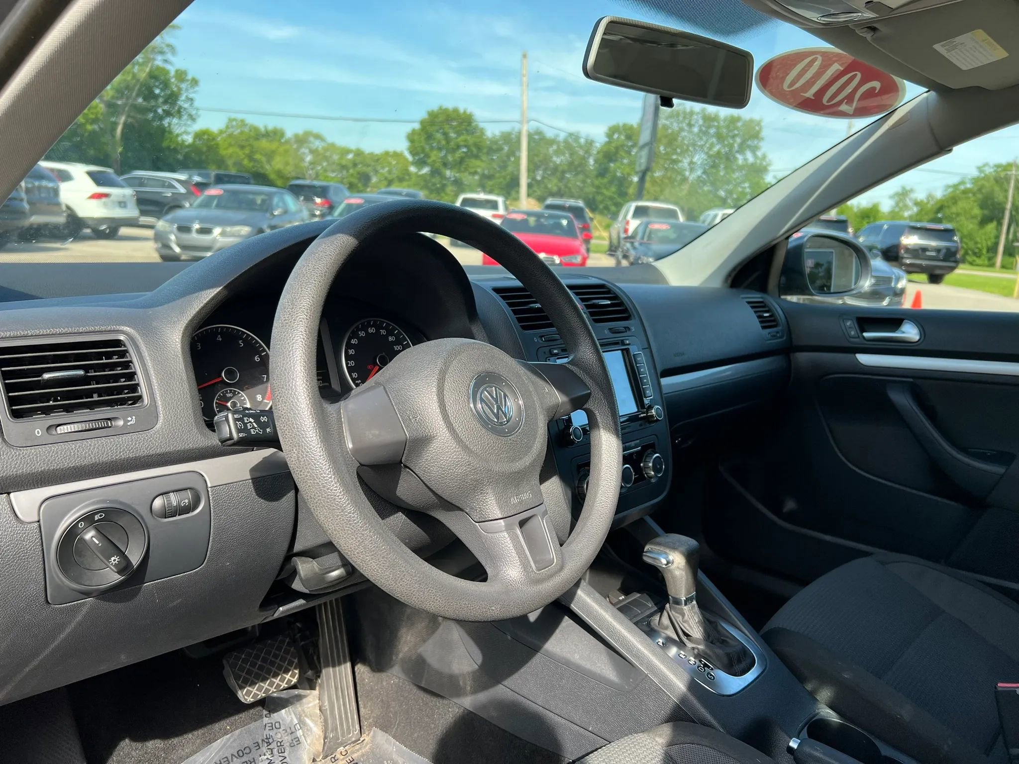 Used 2010 Volkswagen Jetta S FWD image 14