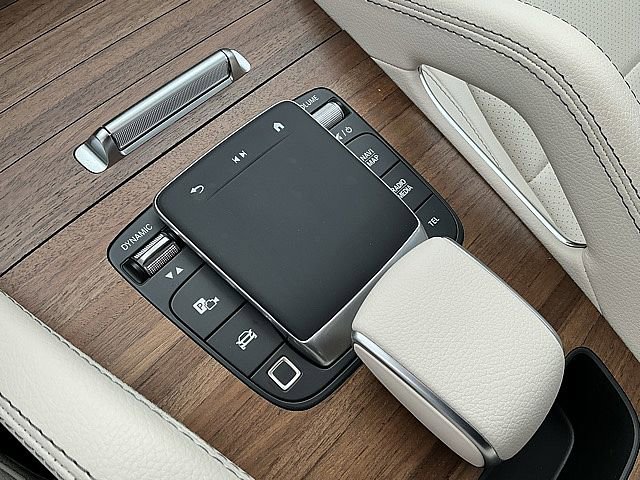 Used 2025 Mercedes-Benz GLE 350 4MATIC image 24