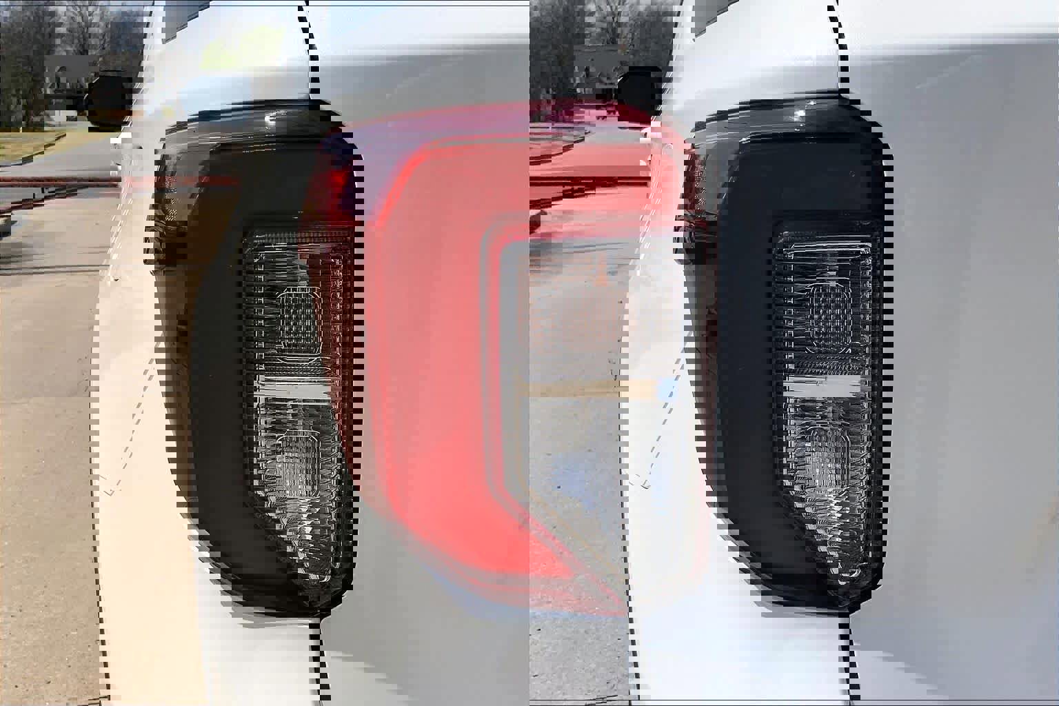 Used 2020 Ford Explorer ST w/ Premium Technology Package image 29