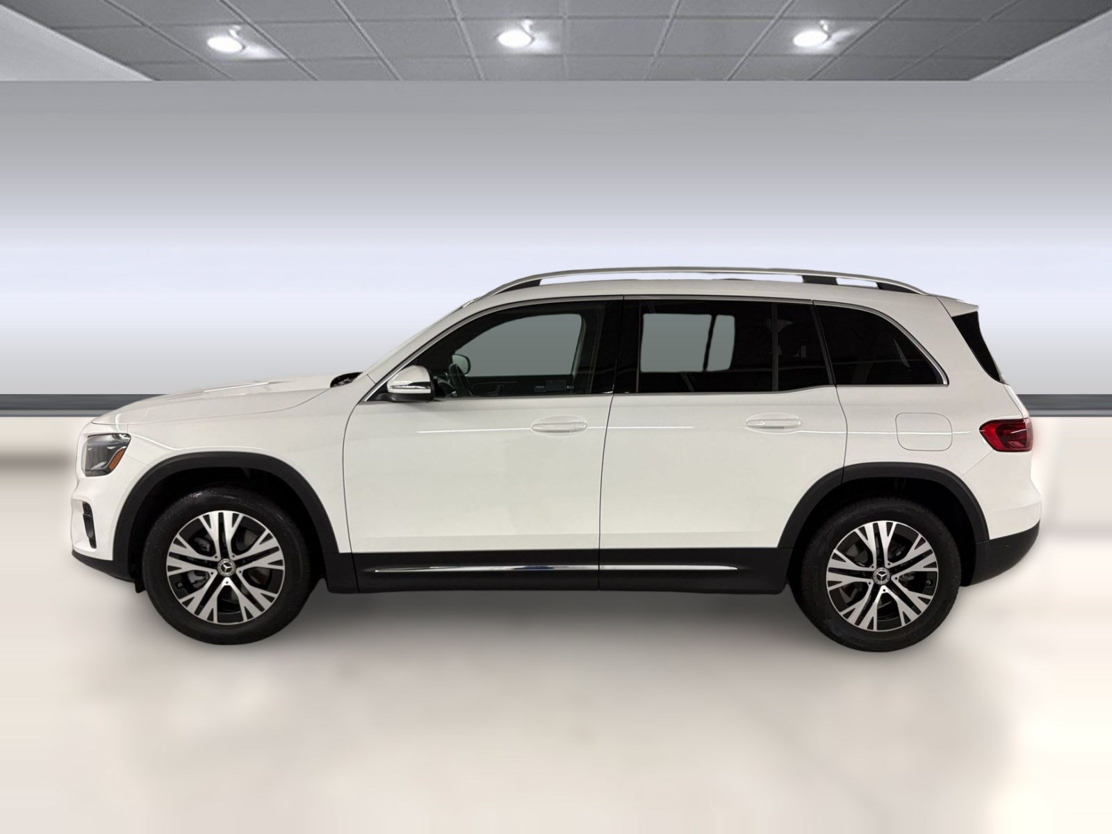 Certified 2026 Mercedes-Benz GLB 250 image 2