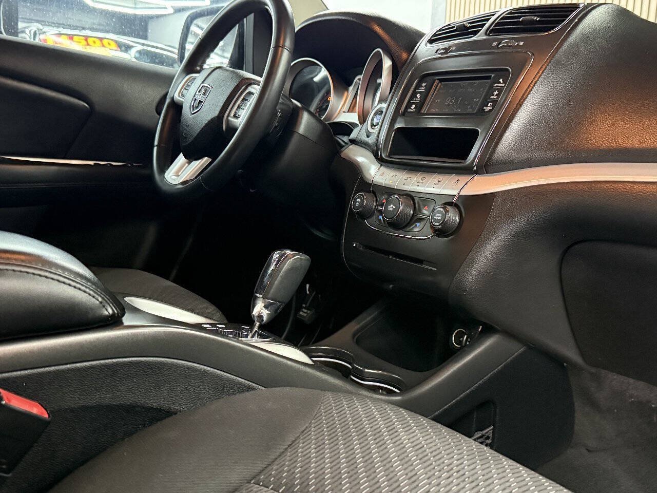 Used 2015 Dodge Journey FWD image 12