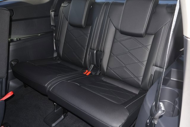 New 2026 Volkswagen Atlas SE image 16