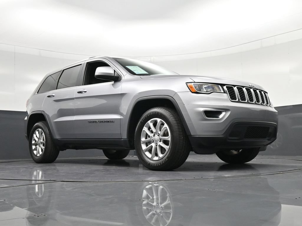 Used 2021 Jeep Grand Cherokee Laredo RWD image 25