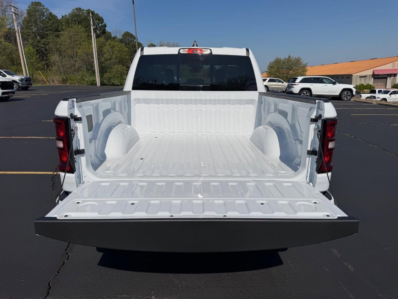 New 2026 RAM 1500 Express AWD/4WD image 5