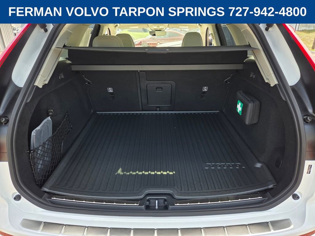 New 2026 Volvo XC60 B5 Ultra w/ Protection Package Premier image 18