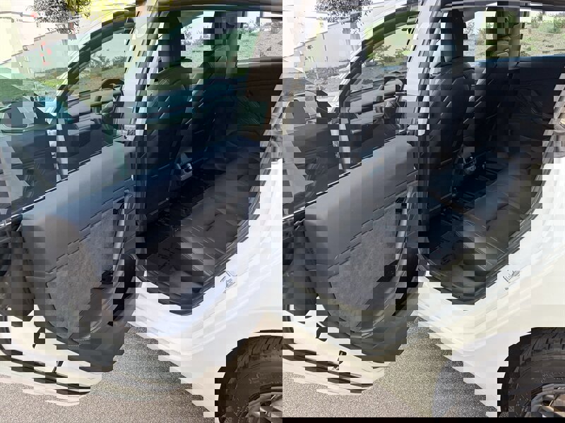 Used 2018 Tesla Model 3 Long Range image 25