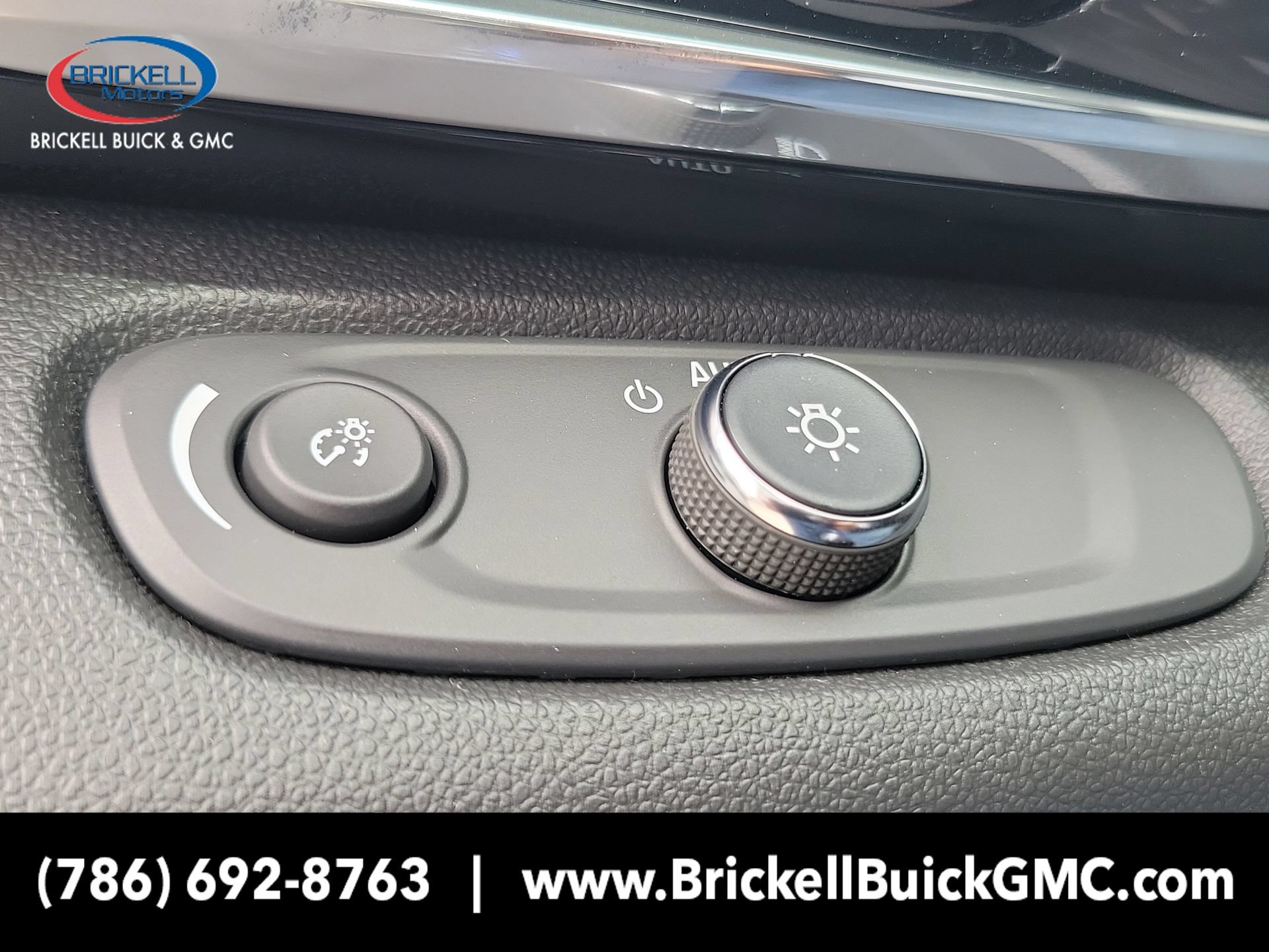 New 2026 Buick Envista Sport Touring w/ Convenience I Package FWD image 25