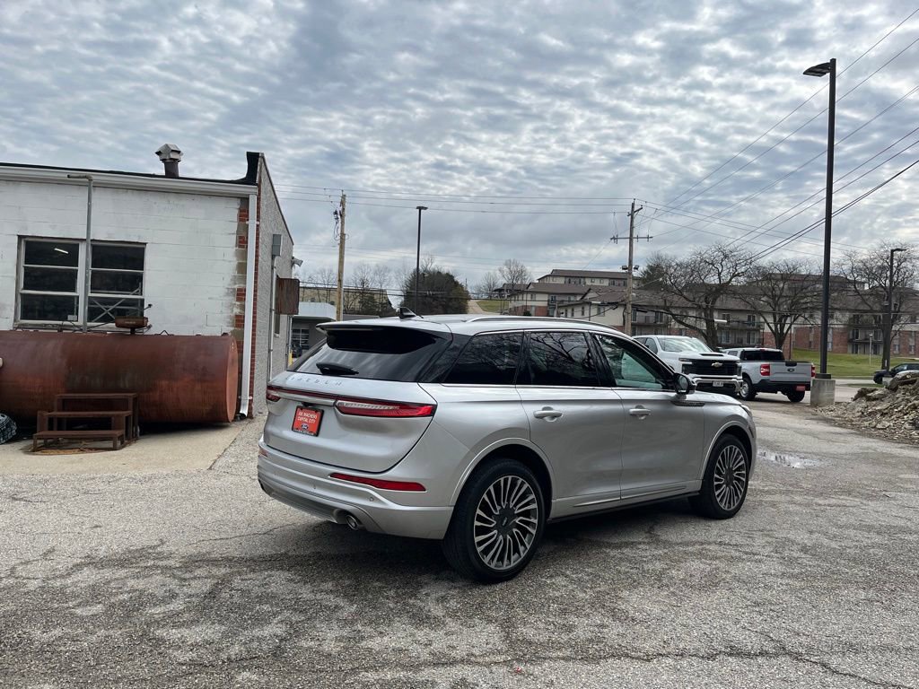 Used 2020 Lincoln Corsair Reserve w/ Appearance Package image 6