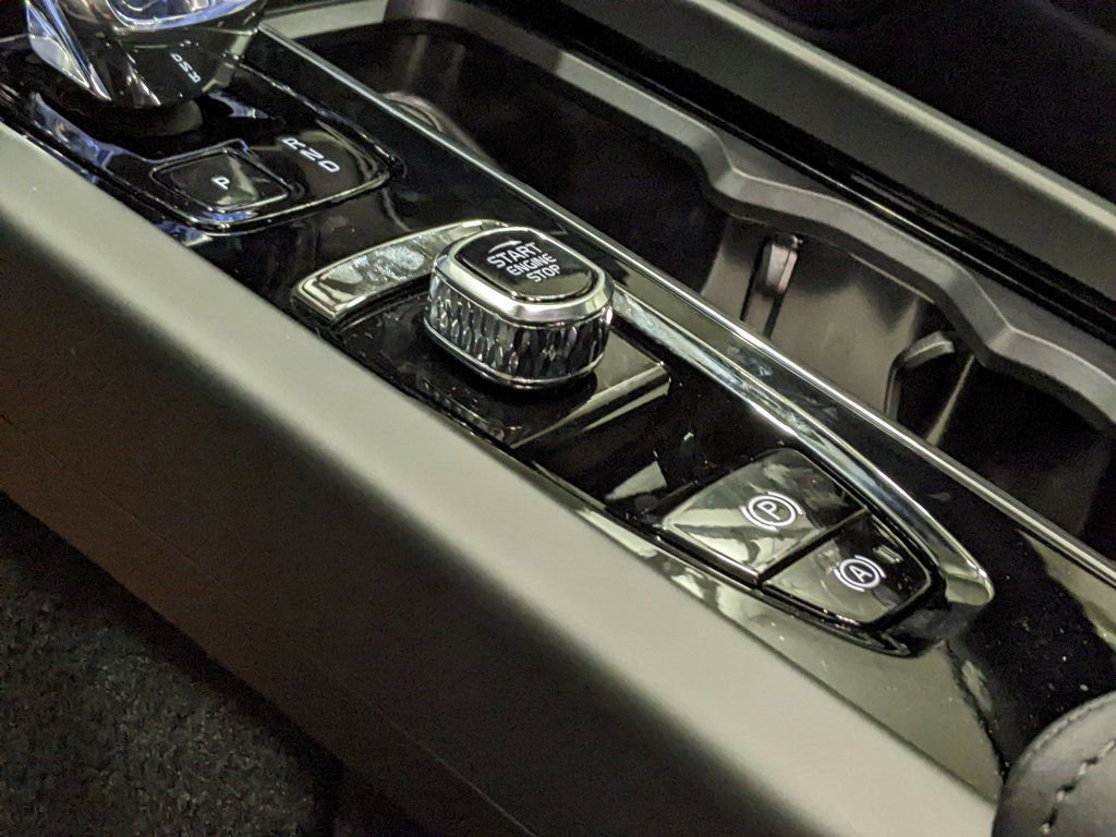 New 2026 Volvo XC60 T8 Polestar w/ Protection Package Premier image 20