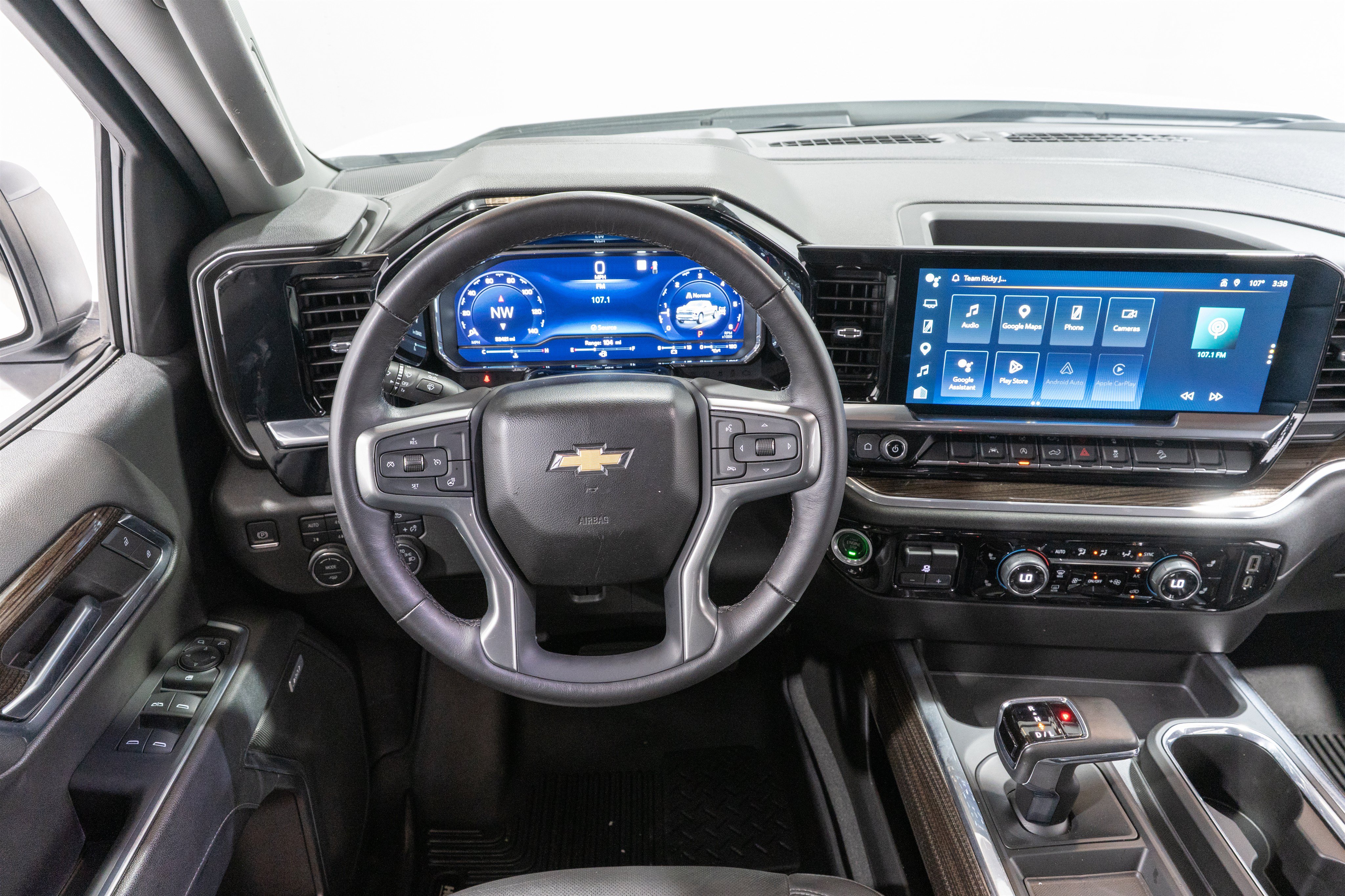 Used 2023 Chevrolet Silverado 1500 RST w/ Convenience Package II AWD/4WD image 13