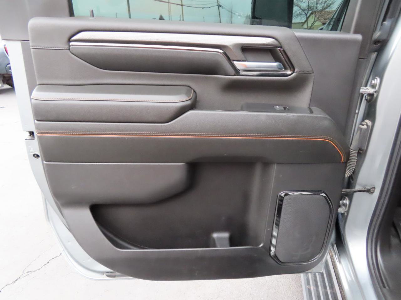 Used 2024 GMC Sierra 2500 AT4 w/ AT4 Premium Plus Package image 43