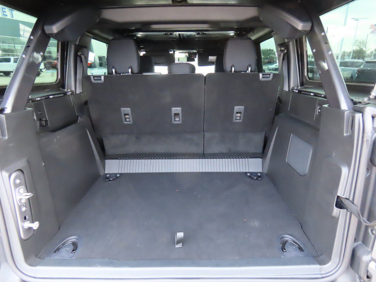 New 2025 Ford Bronco 4-Door AWD/4WD image 14