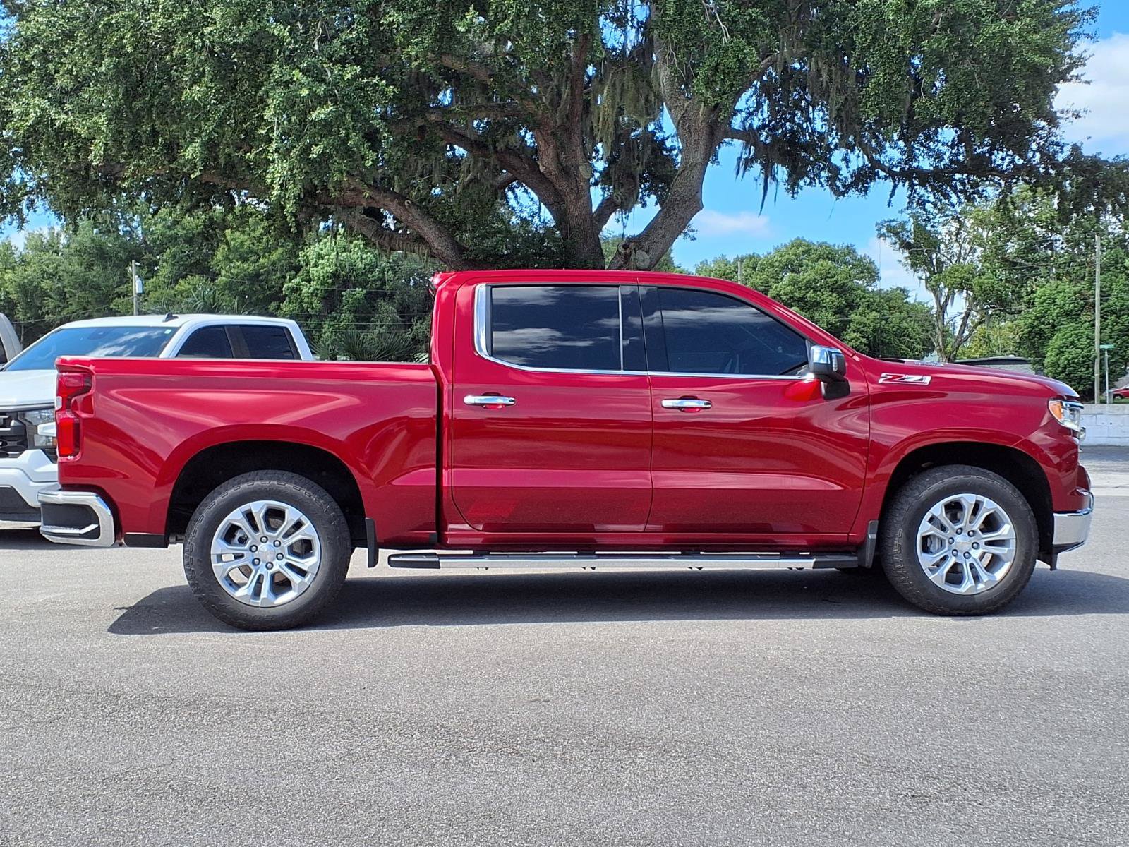 Certified 2025 Chevrolet Silverado 1500 LTZ AWD/4WD image 3