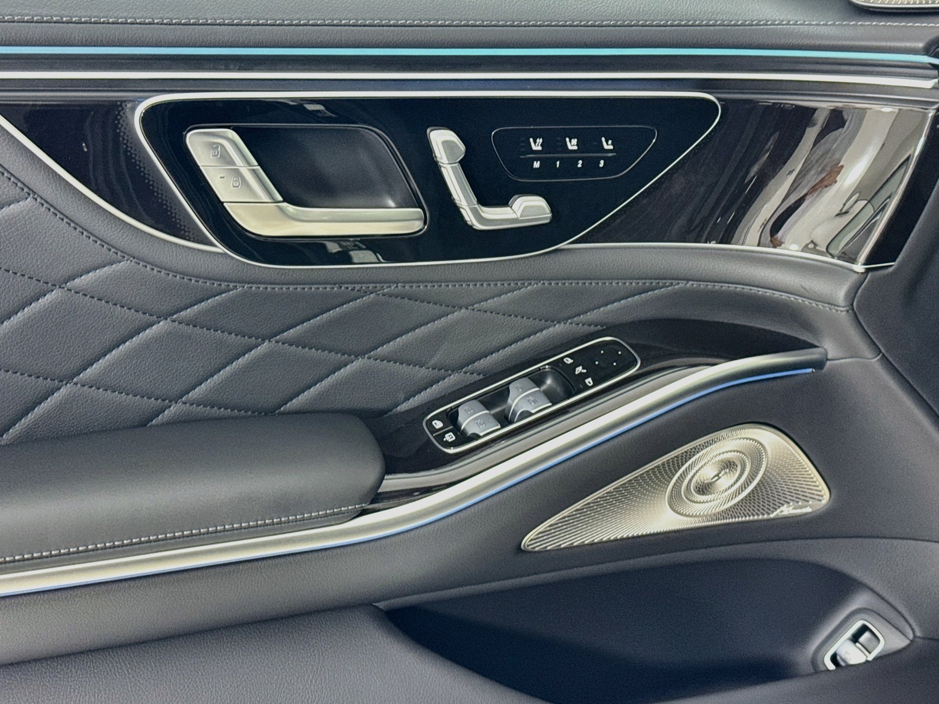 New 2027 Mercedes-Benz S 580 4MATIC Sedan image 19