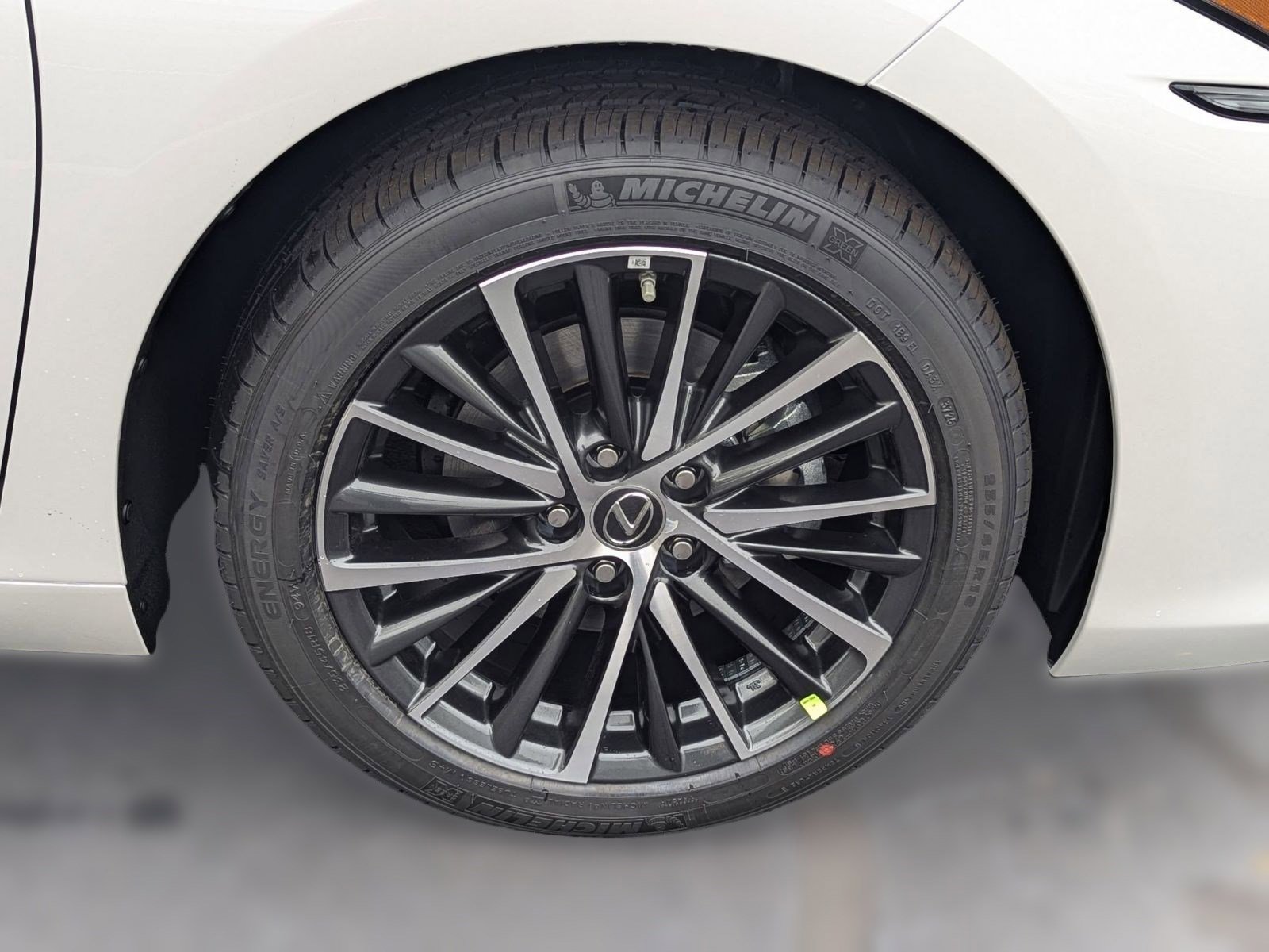 New 2025 Lexus ES 350 w/ Premium Package image 11