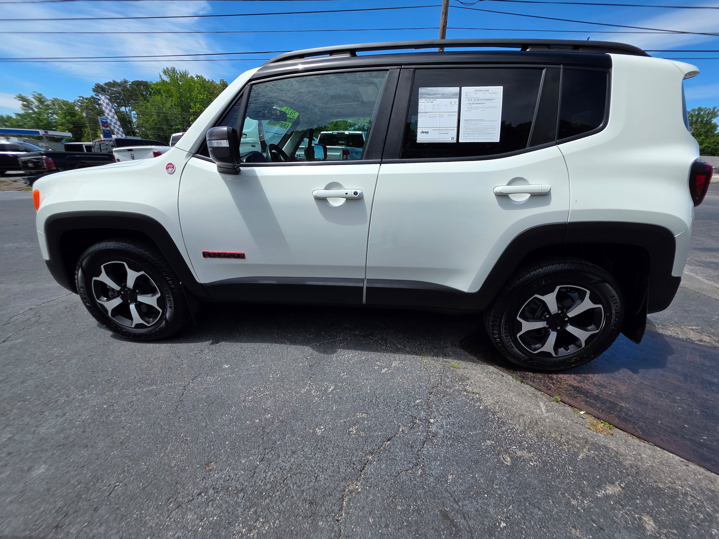 Used 2021 Jeep Renegade Trailhawk w/ Sun & Sound Group AWD/4WD image 8