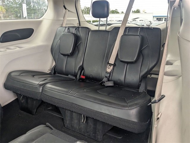 Used 2021 Chrysler Voyager Lxi image 25