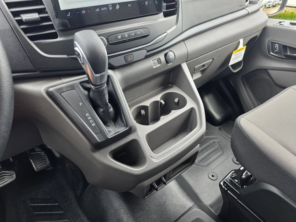 New 2026 Ford Transit 250 Low Roof RWD image 33