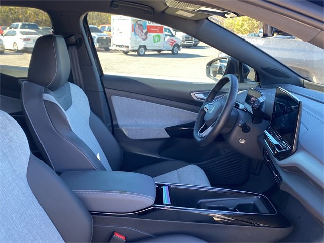 Used 2024 Volkswagen ID.4 Standard image 11