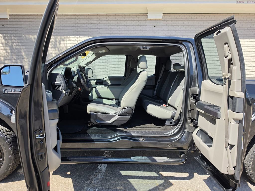 Used 2015 Ford F150 XL w/ Equipment Group 101A Mid AWD/4WD image 30