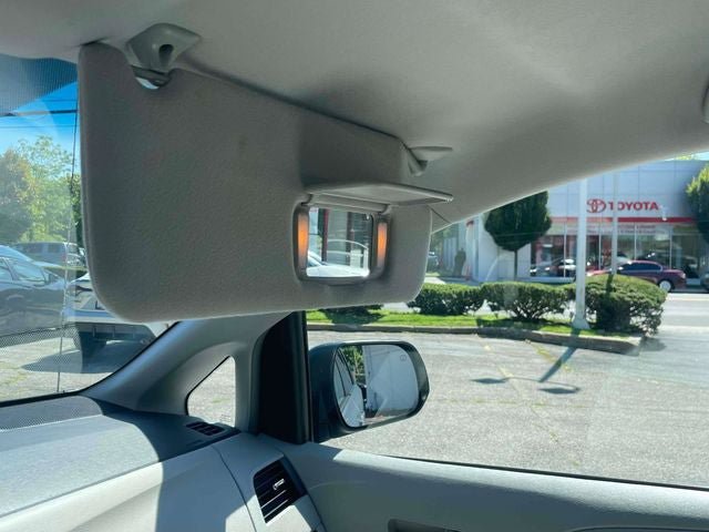 Used 2014 Toyota Sienna LE FWD image 34