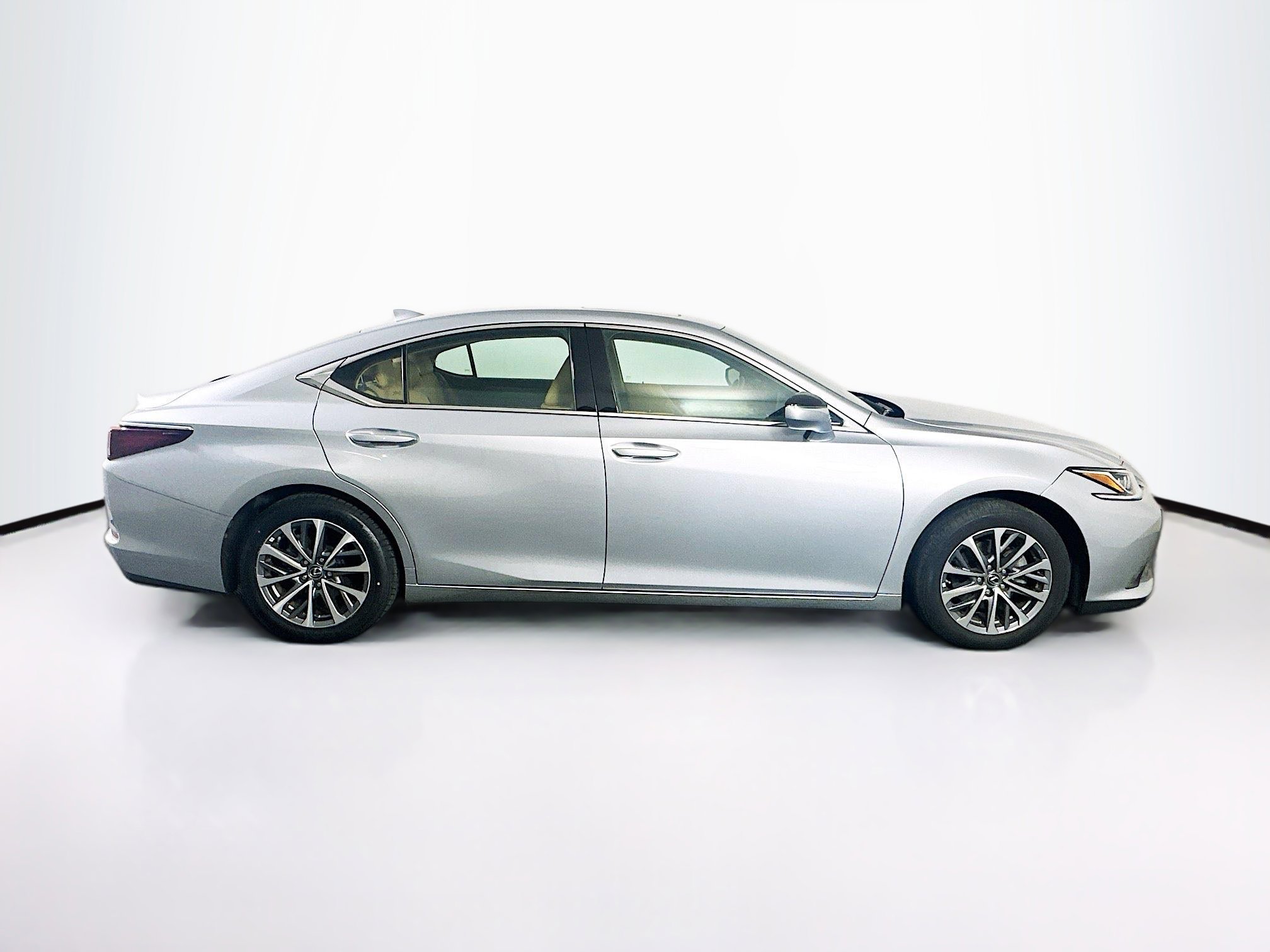 Used 2023 Lexus ES 350 w/ Accessory Package (Z2) image 10