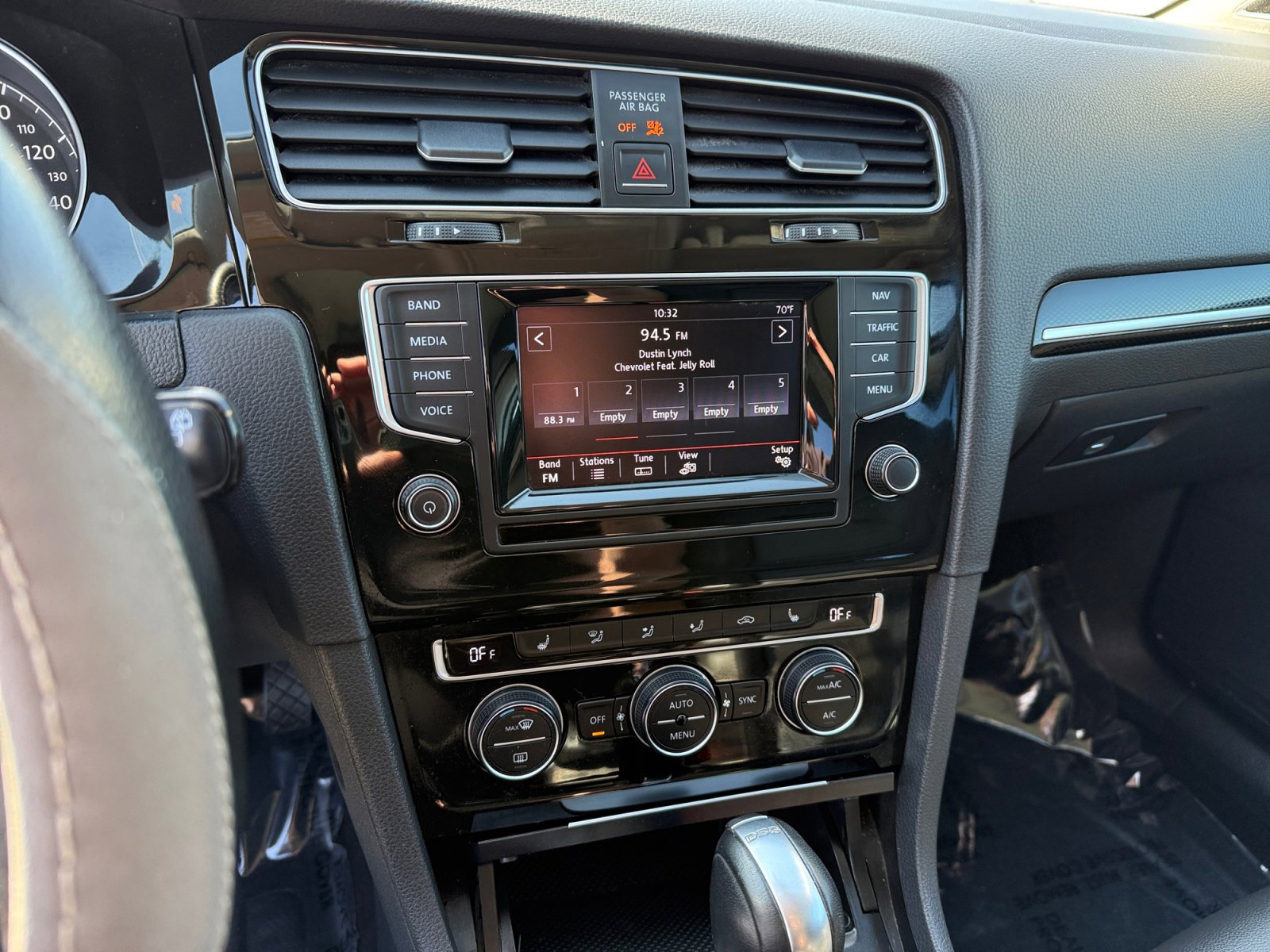 Used 2015 Volkswagen Golf TDI SEL w/ Lighting Package (SEL) image 12