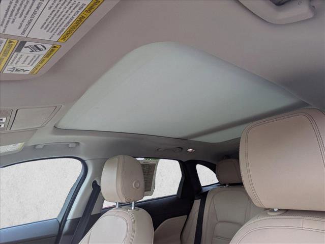 Used 2018 Jaguar F-PACE Prestige image 21