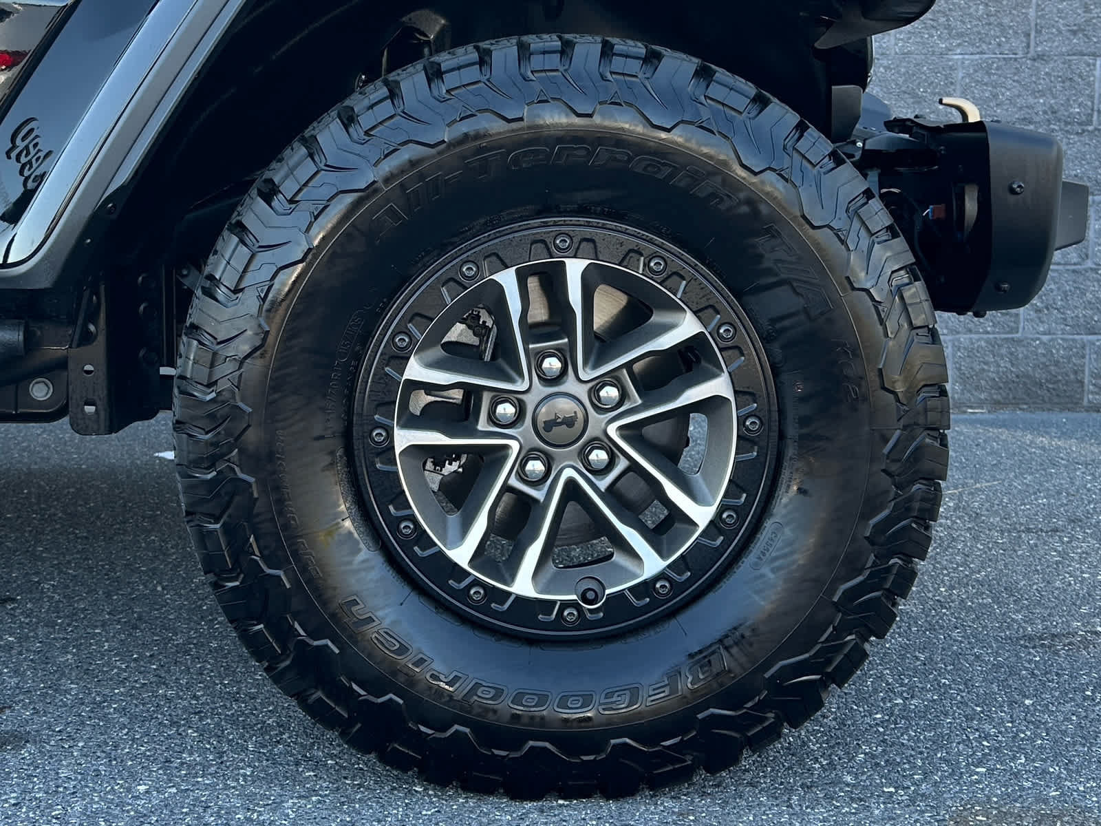 Used 2024 Jeep Wrangler Unlimited Rubicon 392 AWD/4WD image 6