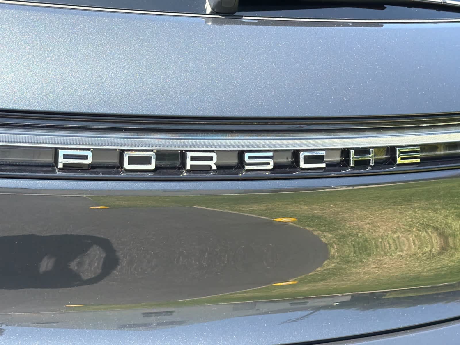New 2026 Porsche Macan AWD/4WD image 32