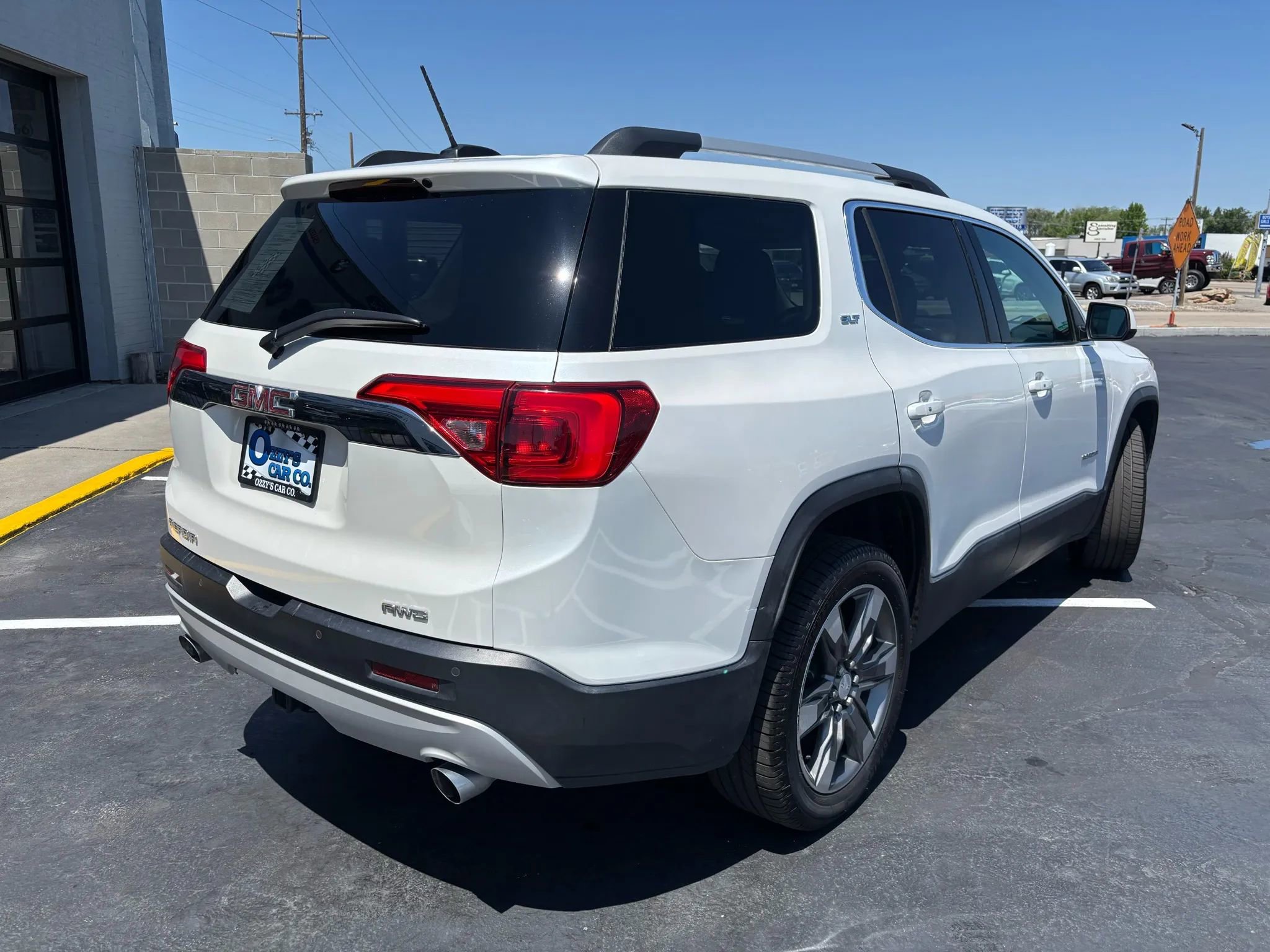 Used 2019 GMC Acadia SLT image 4
