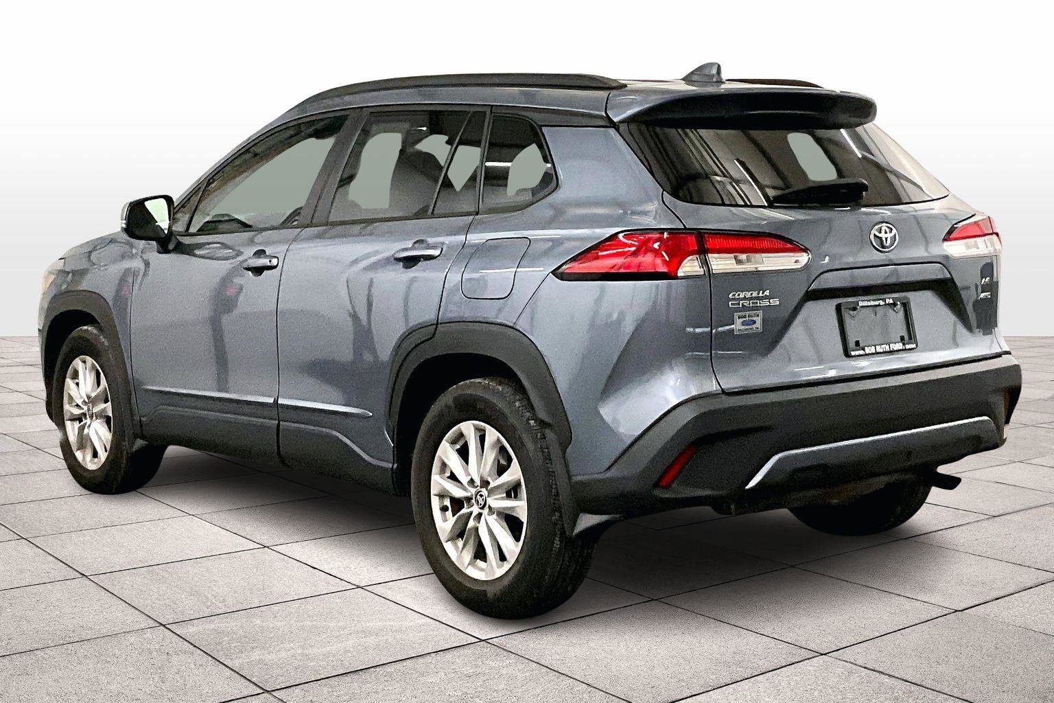 Used 2023 Toyota Corolla Cross LE image 10