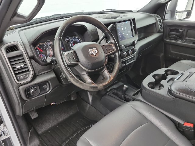 Used 2024 RAM 3500 Tradesman w/ Chrome Appearance Group AWD/4WD image 15